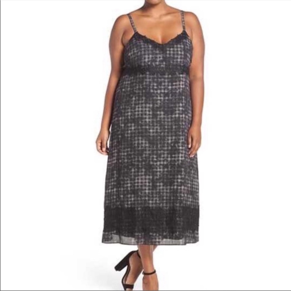 Love & Legend - NWT Sz 22 Black/Gray Plaid Maxi Dress